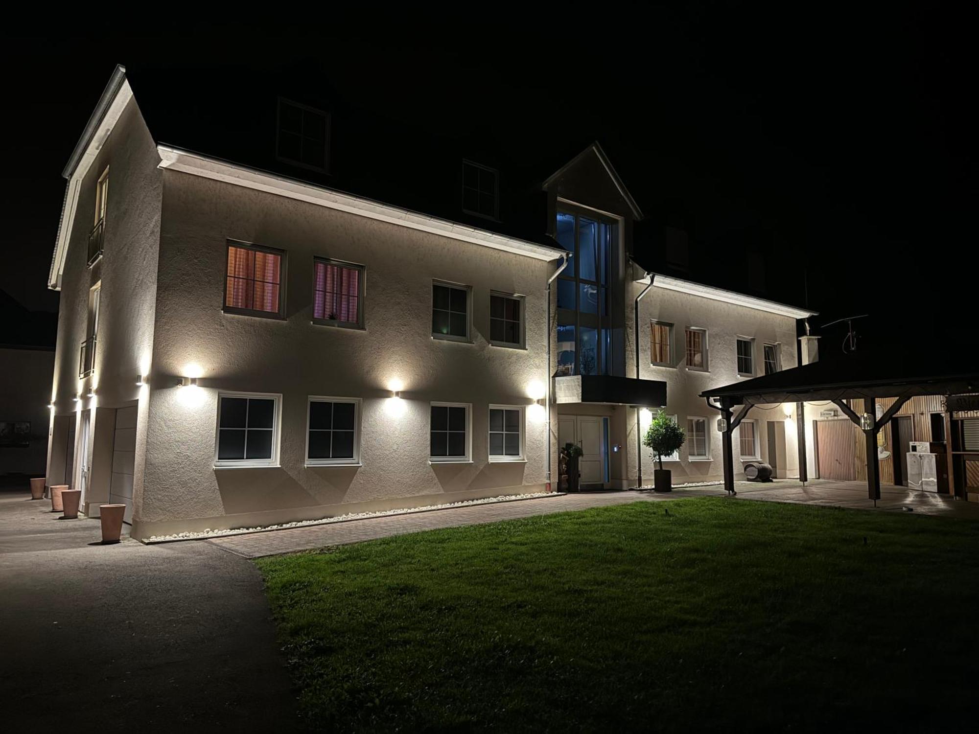 Relax Inn Muehlengarten - Staffless With Self Check-In & Free Parking Nittel Luaran gambar